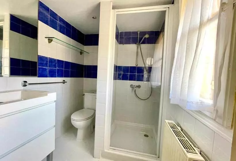 Aamiaismajoitus (B&B) Le Logis Plantagenêt