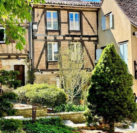 住宿加早餐  Le Logis Plantagenêt