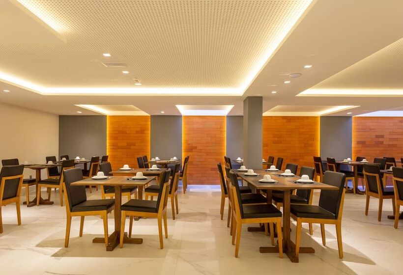 Otel Slaviero João Pessoa