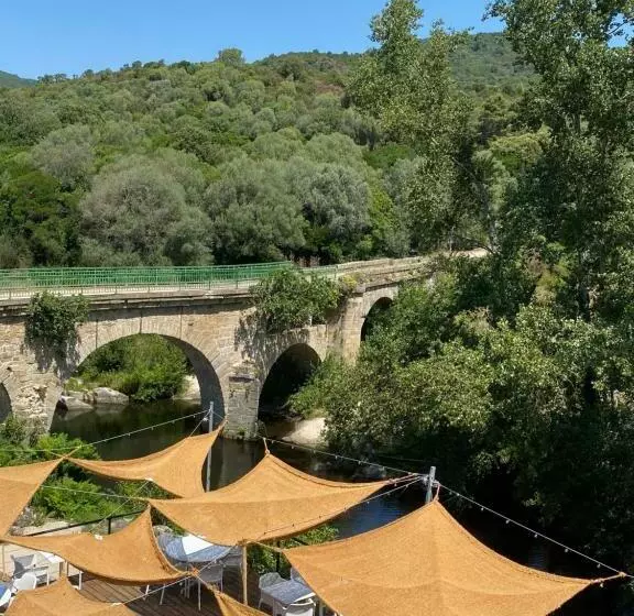 ホテル Auberge U Mulinu