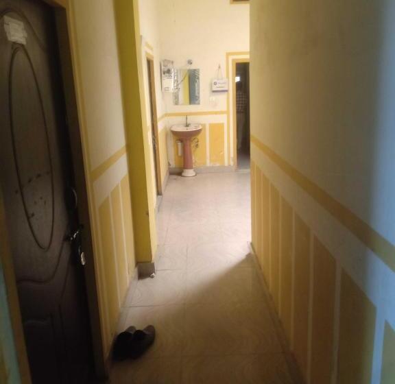 Отель Oyo Park Central