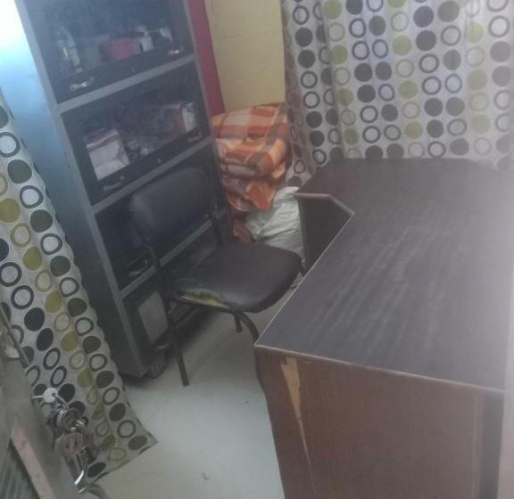 Отель Oyo Park Central