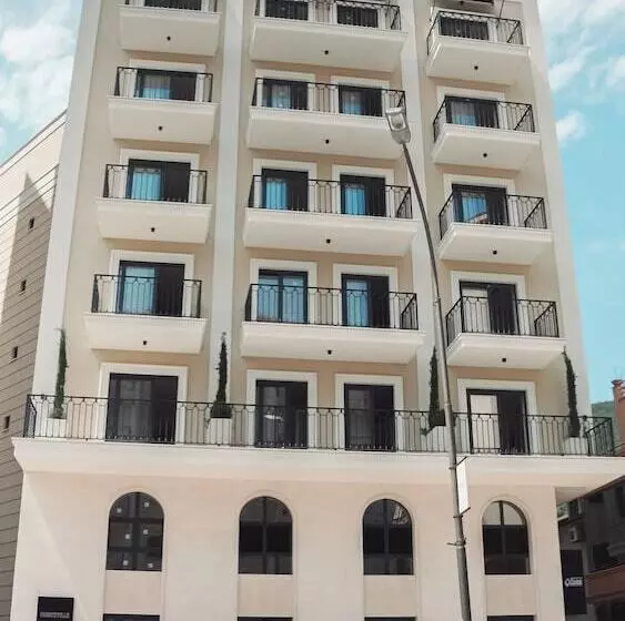 Kondo Hotel Allure