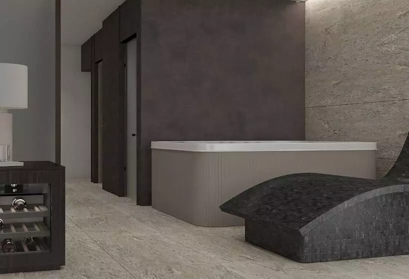 Kondo Hotel Allure