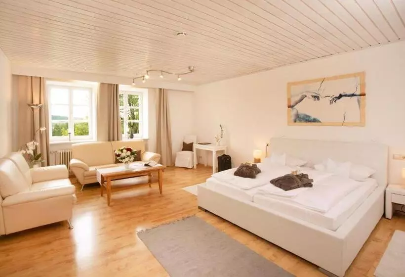 Hotelli Alter Weißbräu