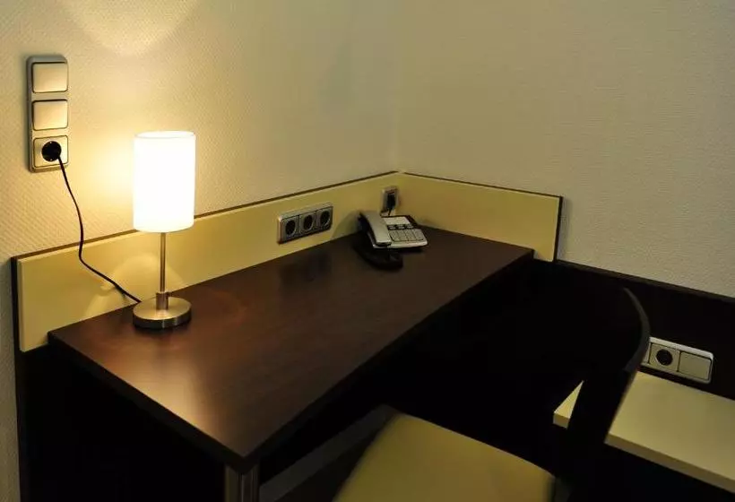 Hotelli Gästehaus Am Räuschenberg