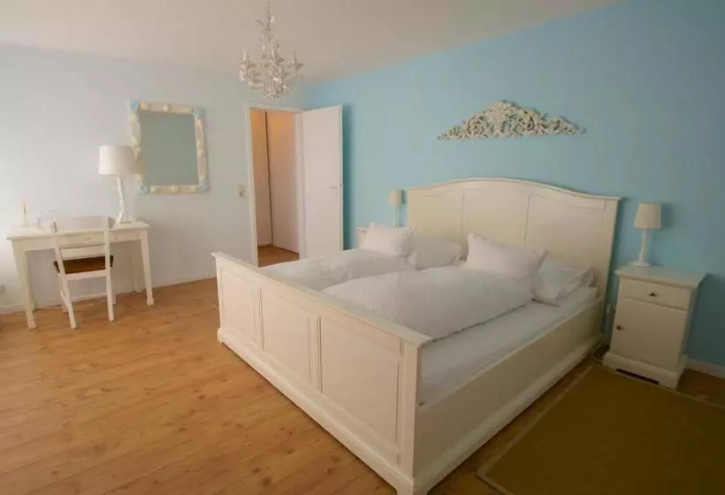 هتل Landhaus Hamm