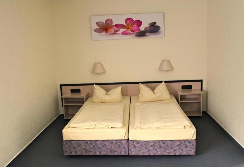 Отель Landhaus Mienenbüttel