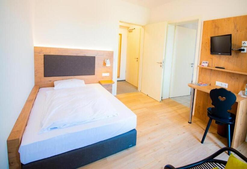 Отель Landhaus Rössle