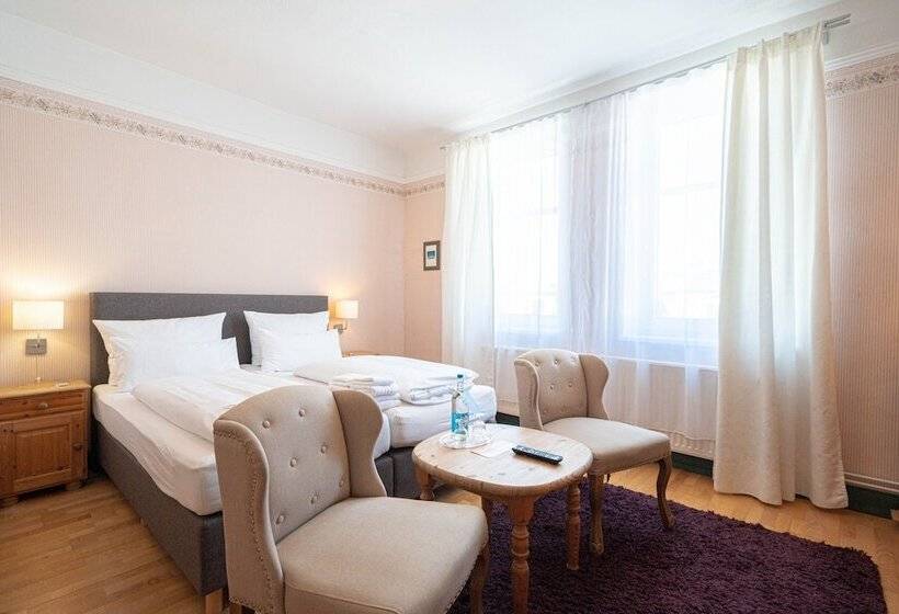 هتل Logierhaus Am Denkmal