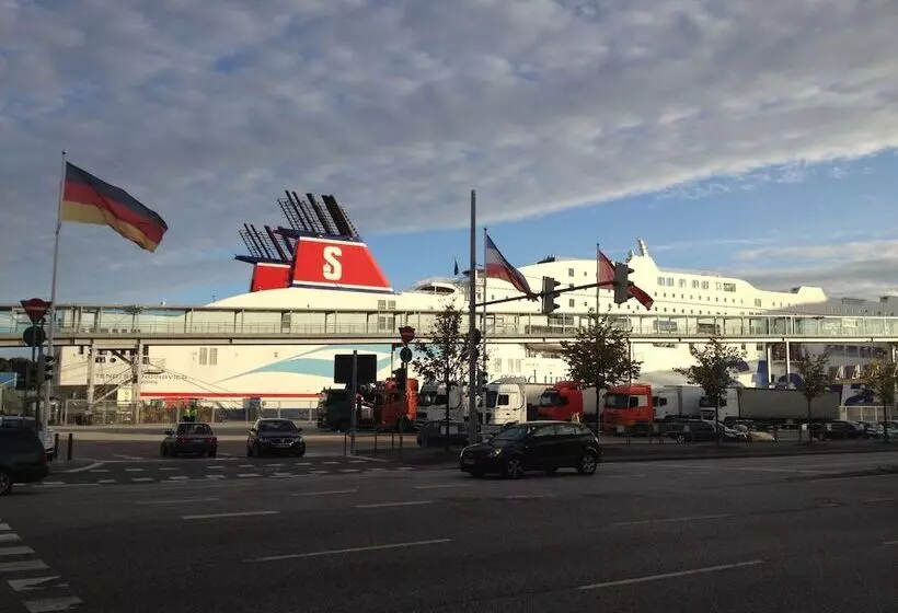 Hotelli Luxx City Apartments