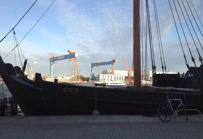 Hotelli Luxx City Apartments