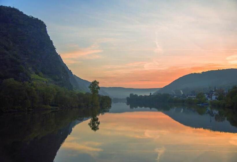 Moselland Hotel Im Enderttal Zum Onkel Willi