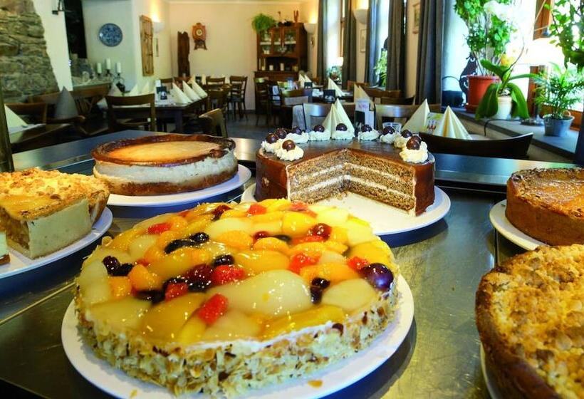 Moselland Hotel Im Enderttal Zum Onkel Willi