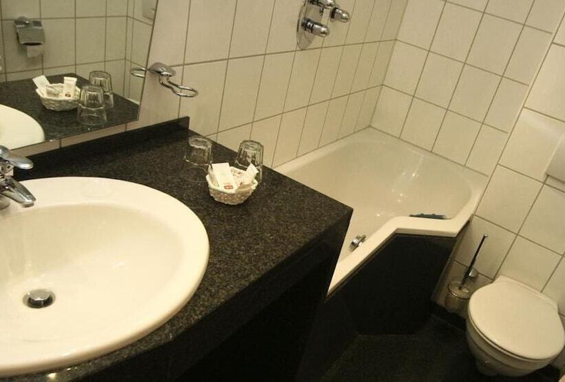 Moselland Hotel Im Enderttal Zum Onkel Willi