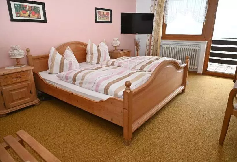 Hotelli Pension Klein