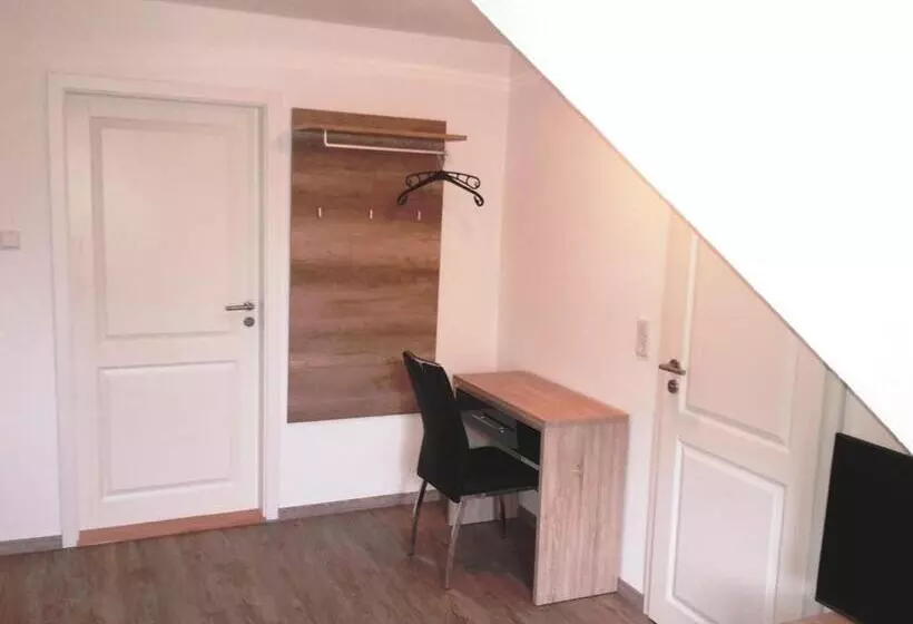 Hotelli Pension Marktblick