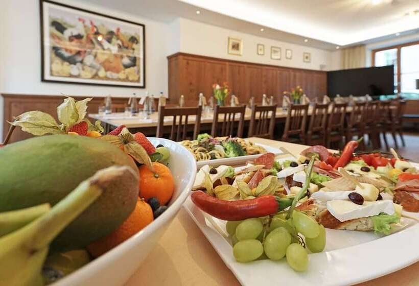 בית מלון כפרי Schattenhofer Braugasthof