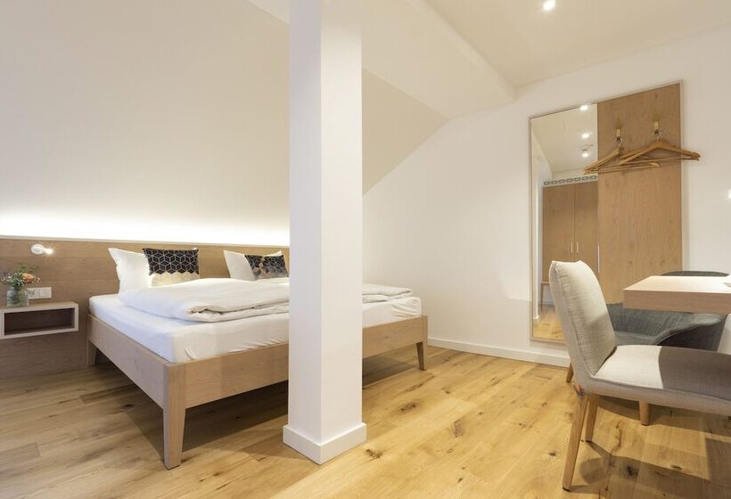 בית מלון כפרי Schattenhofer Braugasthof