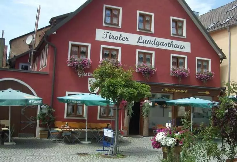 ホテル Tiroler Landgasthaus