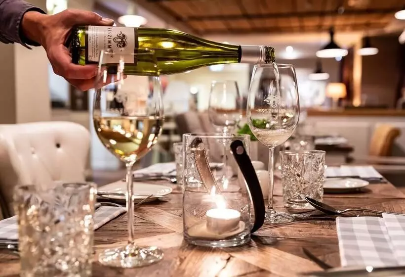 ホテル Zweite Heimat