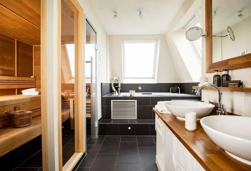 ホテル Zweite Heimat