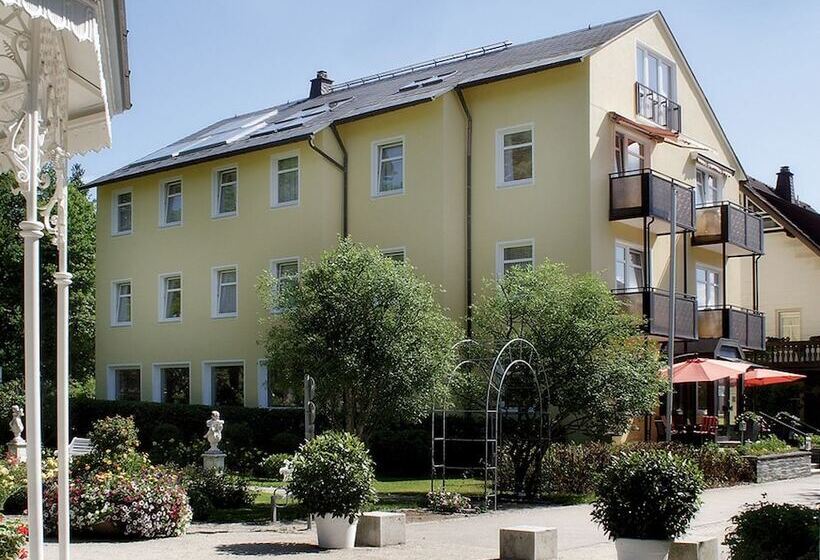 Wohlfühlhotel Am Rosengarten Garni