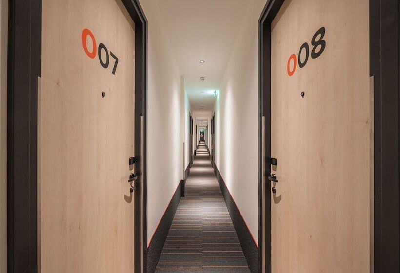 Fox Hotel The Hague Scheveningen