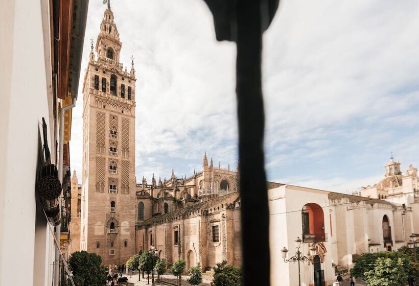 هتل Casa Art Sevilla