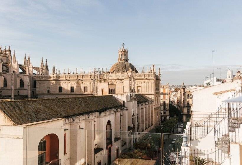 هتل Casa Art Sevilla