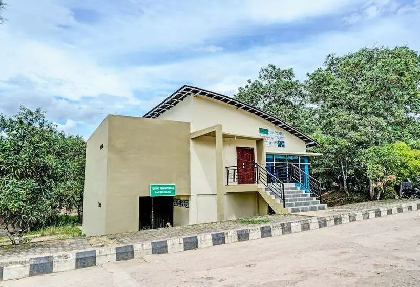 ホテル Spot On 92309 Homestay Al Ittifaqiah Syariah
