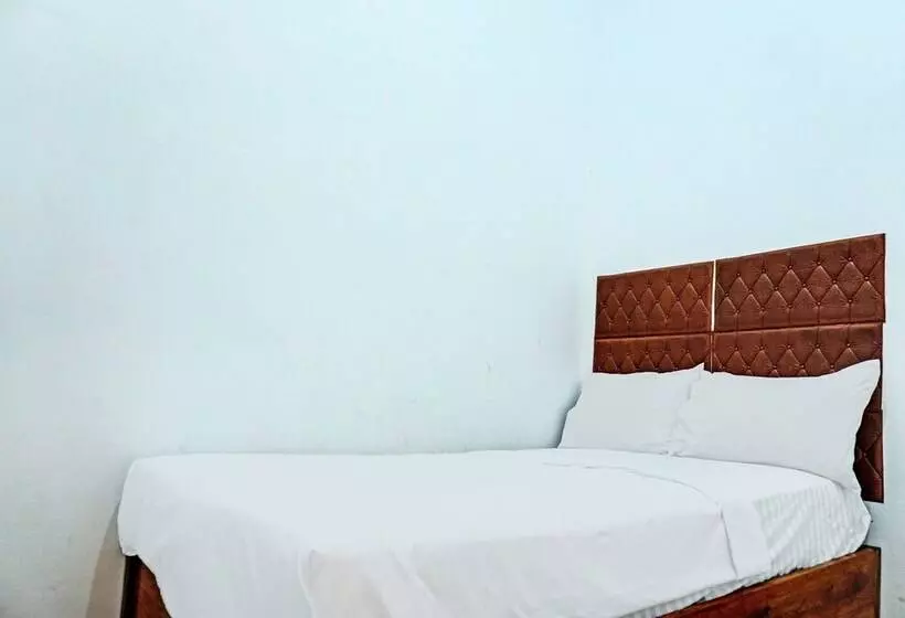 ホテル Spot On 92309 Homestay Al Ittifaqiah Syariah