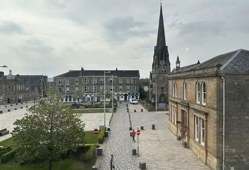 Hotelli Rooms Above Sugar Boat