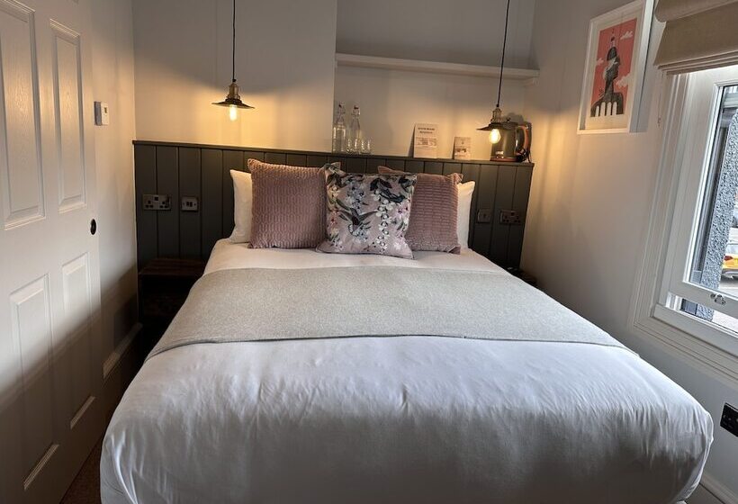 ホテル Rooms Above Sugar Boat