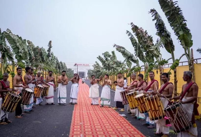 Hotelli Varshini Palace