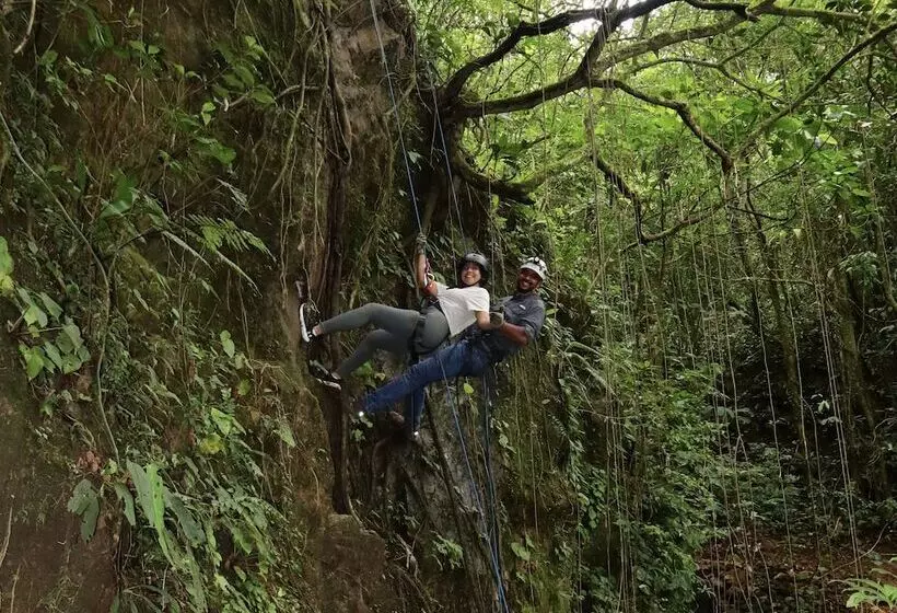 Nomada Republic Hotel El Valle