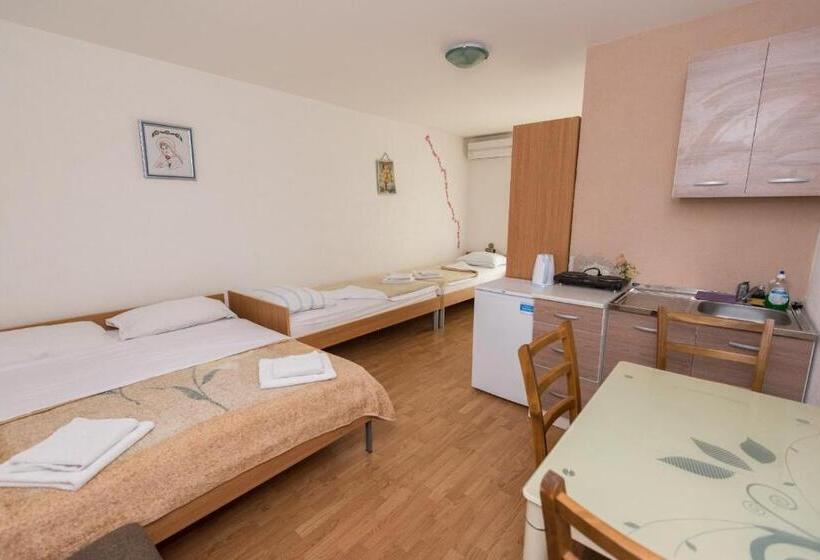 پانسیون Guest House Maria