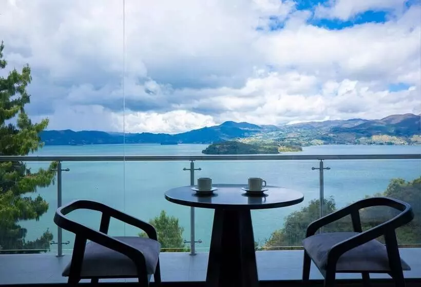 リゾートホテル Entre Islas Lodge