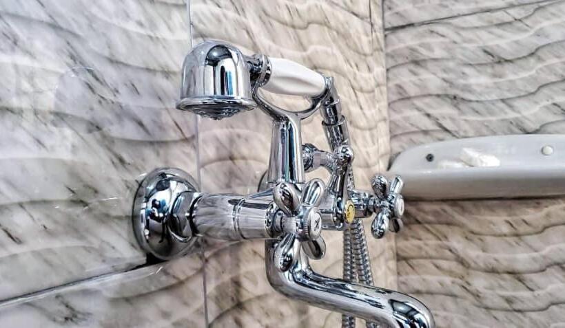 هتل Gipir And Labongo Safari Lodge Ltd