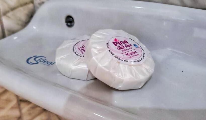 هتل Gipir And Labongo Safari Lodge Ltd