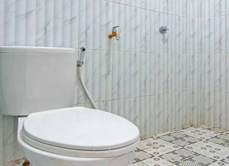 ホテル Oyo 91985 Penginapan Noer Syariah