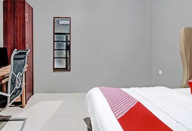 ホテル Oyo 91985 Penginapan Noer Syariah