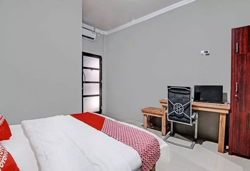 ホテル Oyo 91985 Penginapan Noer Syariah