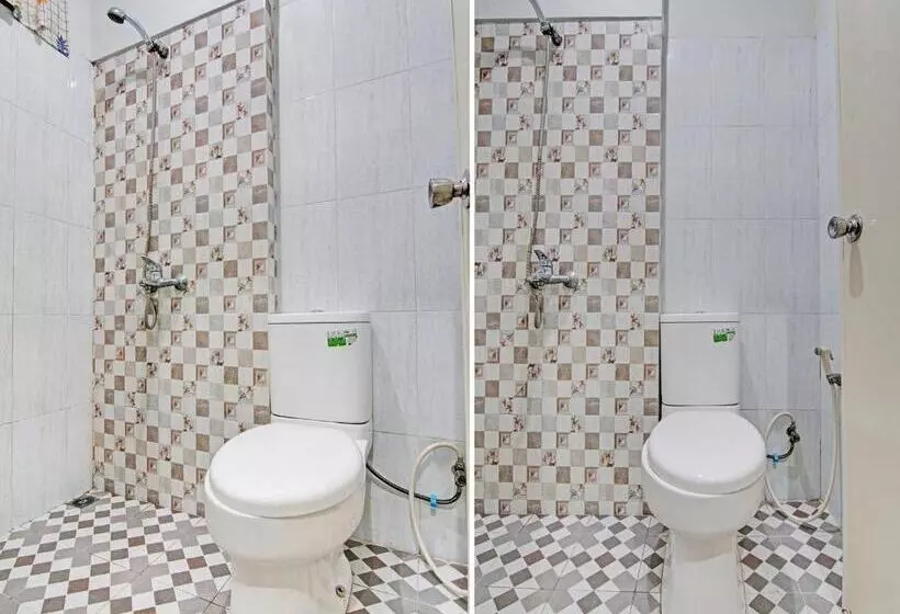 ホテル Oyo 91986 Annajah Homestay Syariah