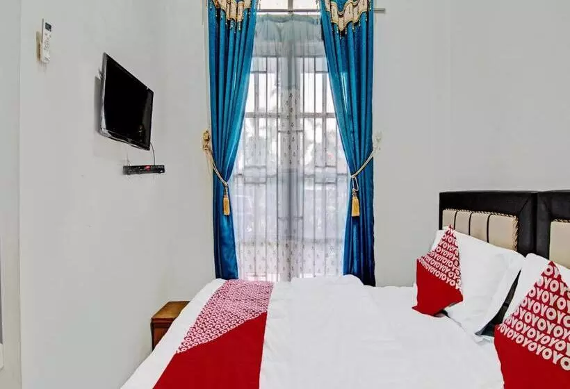 ホテル Oyo 91986 Annajah Homestay Syariah