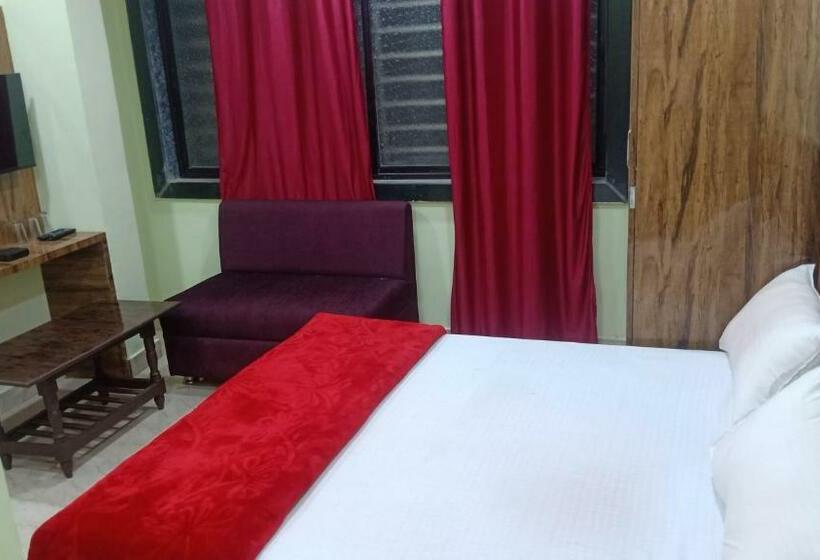 בית מלון כפרי Shagun Banquet And