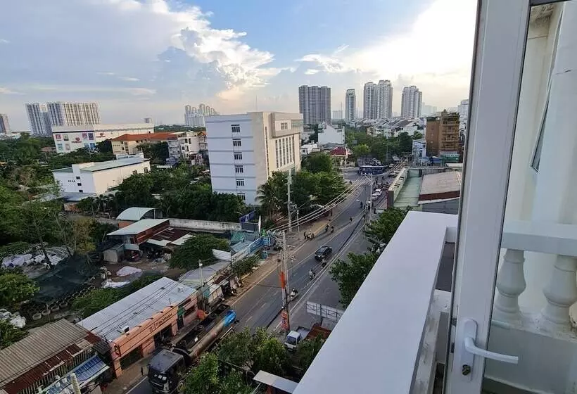 هتل Zen Building