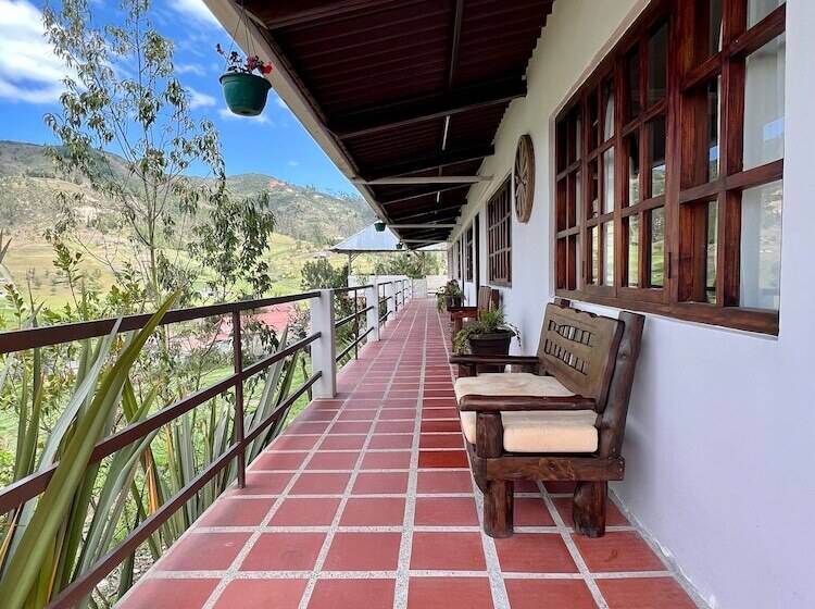 Pension Estancia Jardín De Teresita