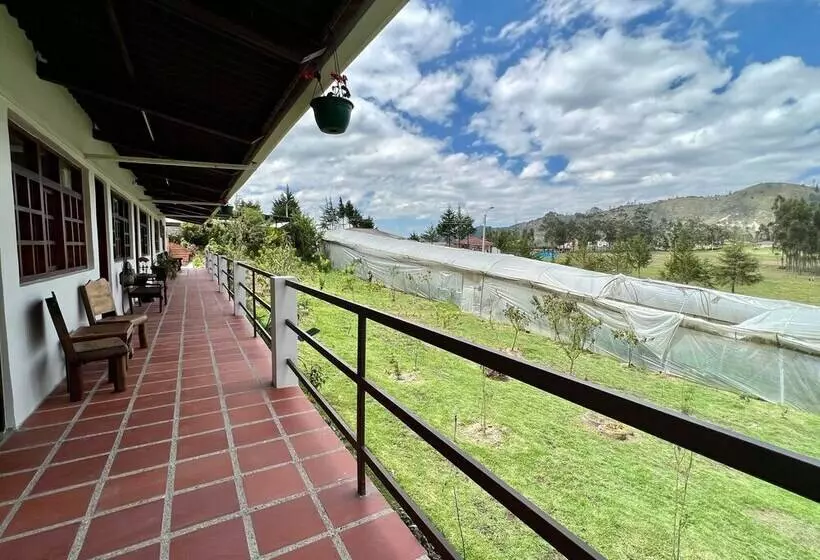 Majatalo Estancia Jardín De Teresita