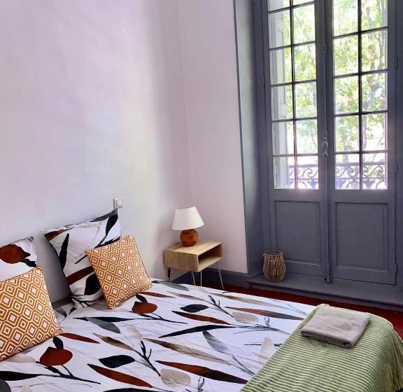 הוסטל Le Palace